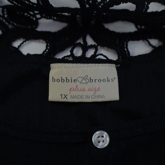 Bobbie Brooks‎ Plus Size 1X Black Floral Lace Top / Blouse Short Sleeve - Picture 4 of 5